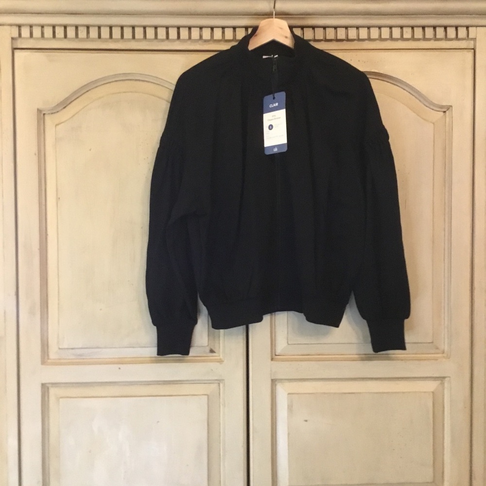 Women’s Black Cabi Clair Bomber Jacket Size S NWT